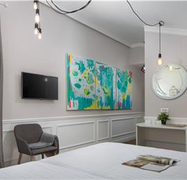 5 bedroom villa with pool near Pula, sleeps 10-12